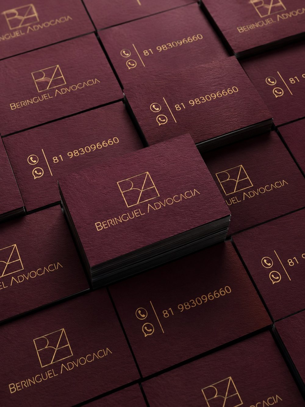 Logo Beringuel Advocacia gravada em relevo